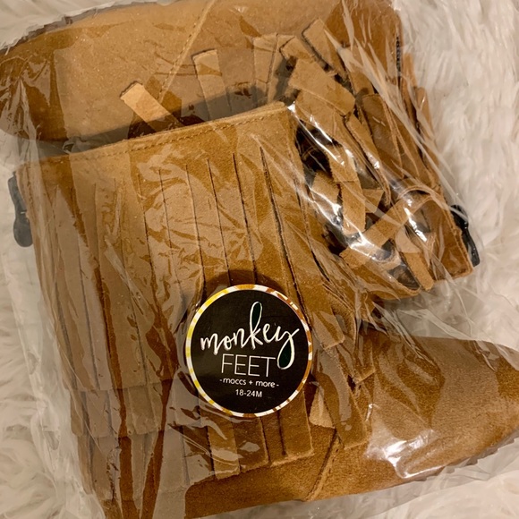 Monkey Feet Other - NWT! Monkey Feet Brown Fringe Minky Boots